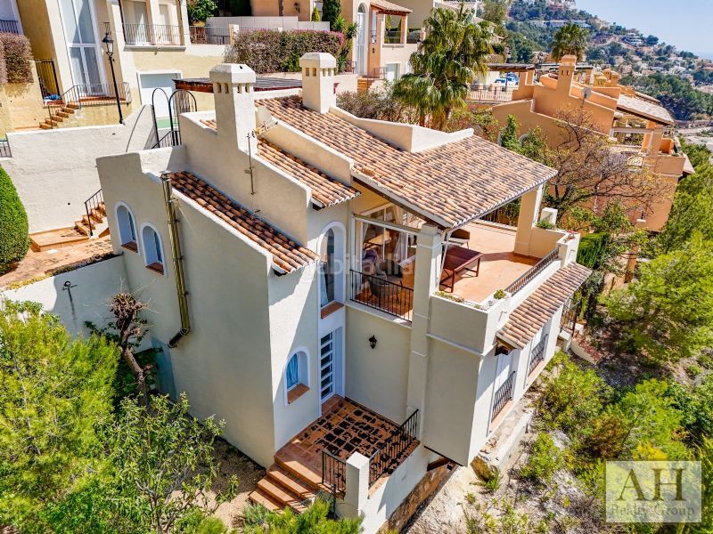 Foto fb3982e2-2f3d-424e-9103-a1dd246c6dfe. Casa amb aparcament a Altea hills Altea