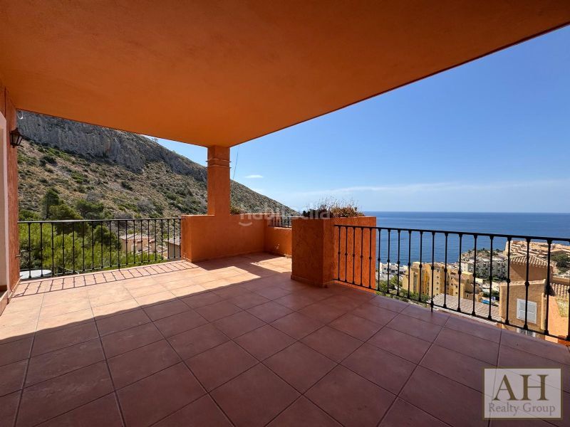 Foto 37bc82f0-350f-46b2-997e-272eef5a6dee. Casa adossada amb aparcament a Maryvilla Calp