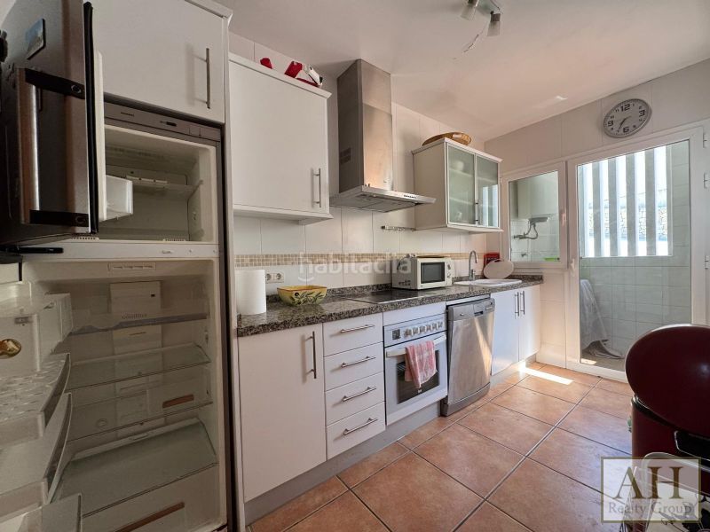 Foto c6a7abff-0f6c-4d29-b3f5-9d57eb77d88e. Casa adossada amb aparcament a Maryvilla Calp