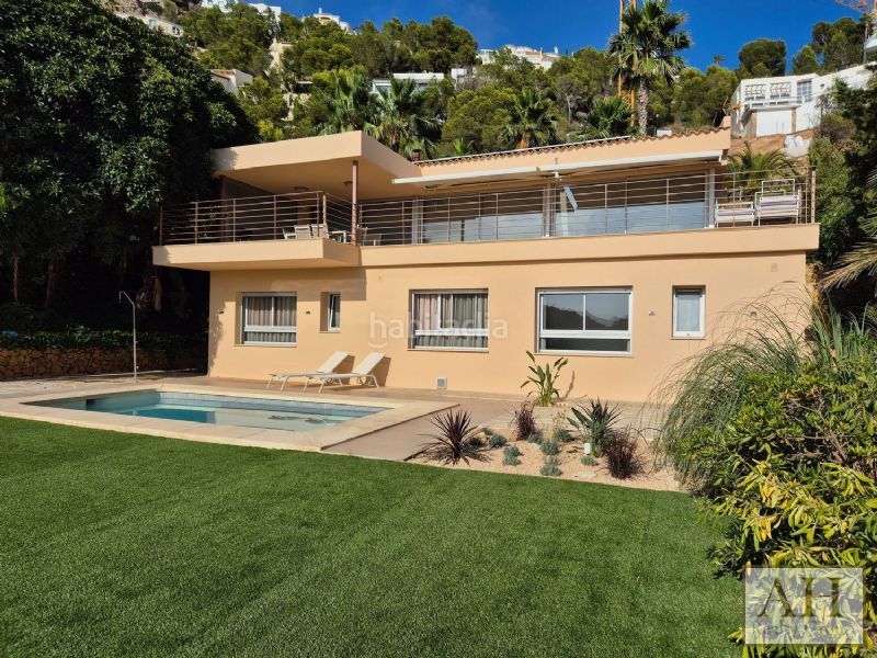 Foto 4d2cc7cd-f205-4bd1-90d9-4fd79593d5ae. Casa amb aparcament a Altea hills Altea
