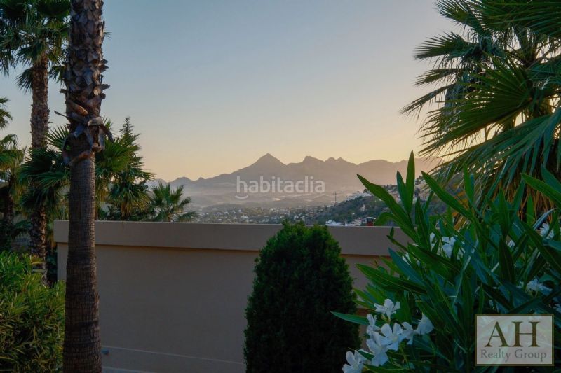 Foto 6aaf423f-6ea3-4e24-a402-e42fad3ed199. Casa amb aparcament a Altea hills Altea
