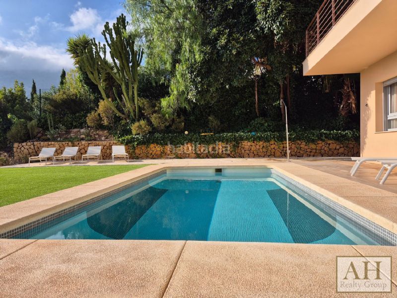 Foto 741bab4a-9717-4cd0-9978-bcd6e5ff7fb3. Casa amb aparcament a Altea hills Altea