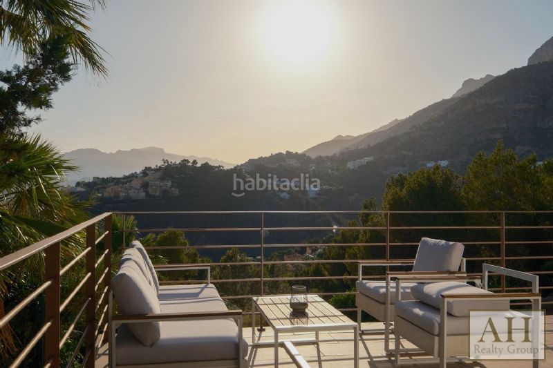 Foto dfbd6022-5561-46f4-87c9-f847871fb902. Casa amb aparcament a Altea hills Altea