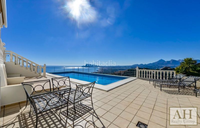 Foto 14063b60-f3fb-43b4-9eba-4d717d0be868. Casa amb aparcament a Altea hills Altea
