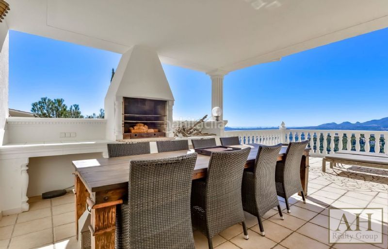 Foto 5e4596f3-10e8-4da8-81e3-80835bac0697. Casa amb aparcament a Altea hills Altea