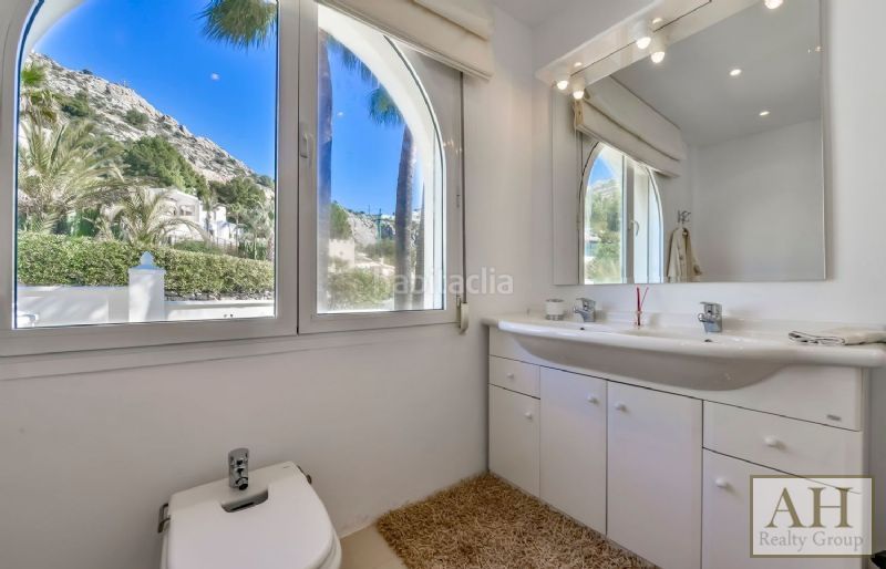 Foto 78c7863f-2a1d-482d-8849-dca073477ac8. Casa amb aparcament a Altea hills Altea