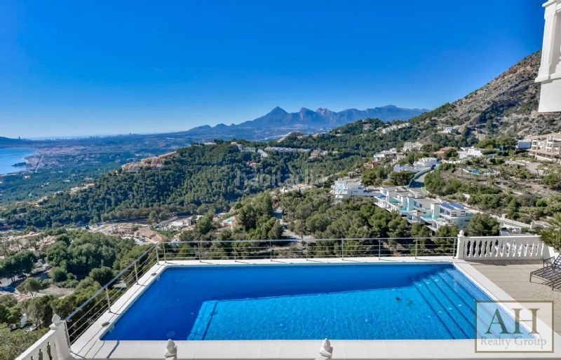 Foto d6b7238b-0d22-43c9-b011-314340e17807. Casa amb aparcament a Altea hills Altea
