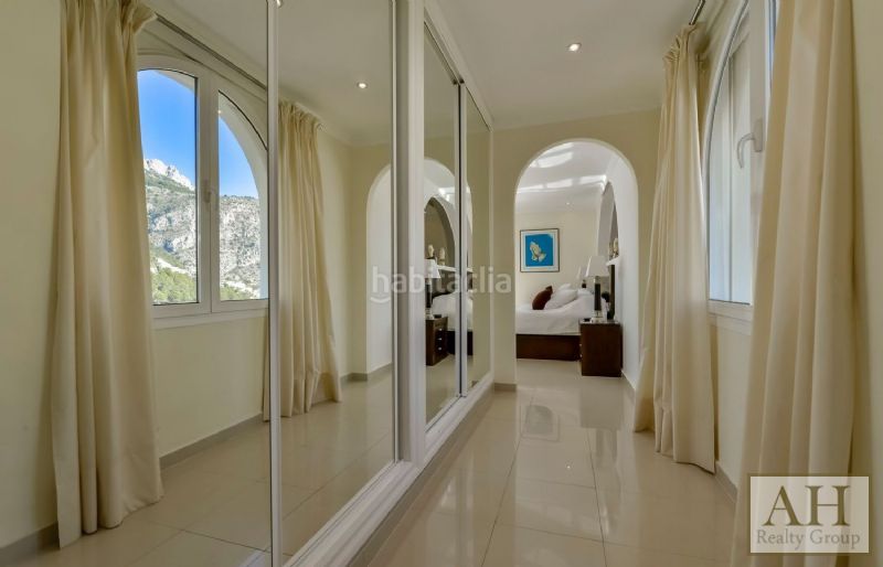 Foto ee715295-acb8-45aa-8345-816d6d881f56. Casa amb aparcament a Altea hills Altea