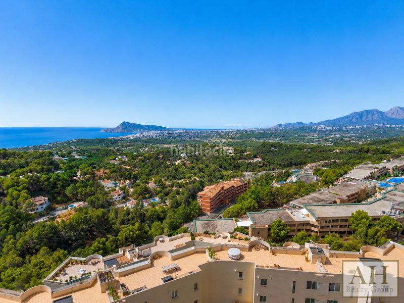 Foto f00163cf-ce7a-4b90-b275-dc31e215ac9e. Apartament amb aparcament a Altea la vella Altea