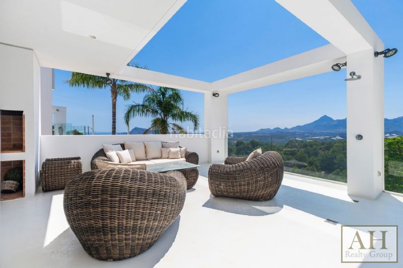 Foto f4c23ff0-2153-46a9-9274-97e951523c2d. House with parking in Altea la vella Altea