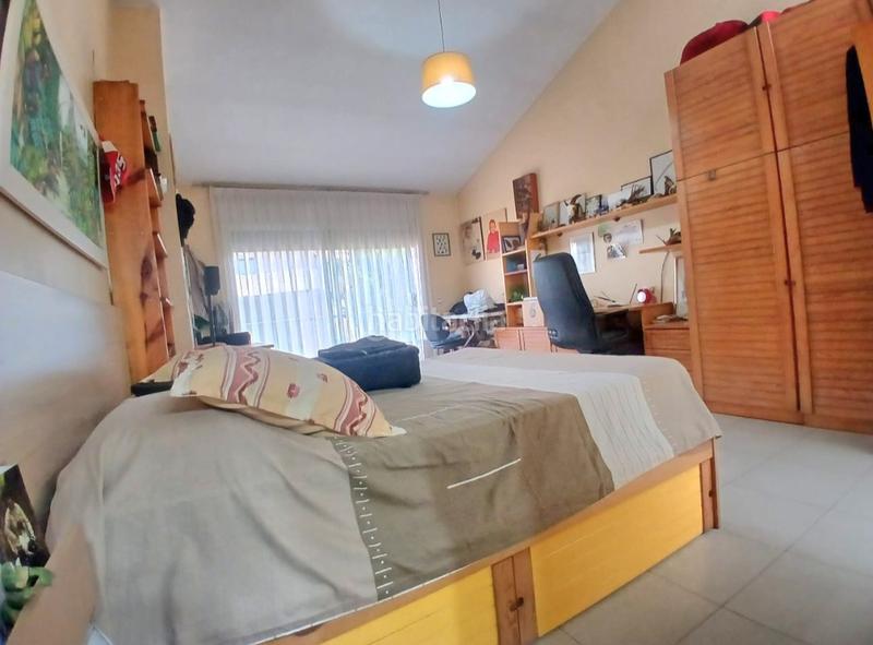 Foto 3d0ed73d-7343-4514-b1f7-cb9cbdac8495. Casa adosada  por 366.000 € en Estació de França Mollet del Vallès