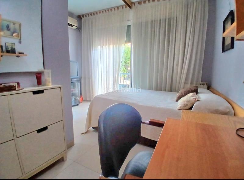 Foto 5f1fe269-a656-4b6c-b996-3524a4f7d7b2. Casa adosada  por 366.000 € en Estació de França Mollet del Vallès