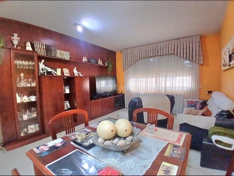 Foto 6947ee8e-0f16-4ae6-be4f-c261c713abe2. Casa adosada  por 366.000 € en Estació de França Mollet del Vallès