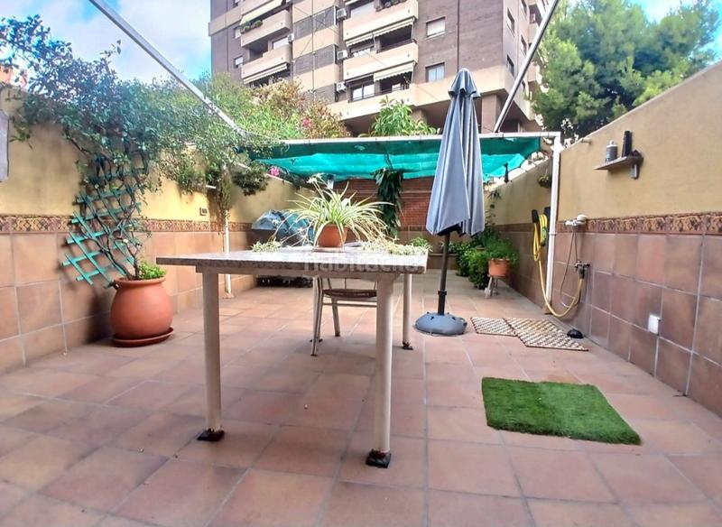 Foto 9554431d-0535-4593-96dd-c0bc9e41b780. Casa adosada  por 366.000 € en Estació de França Mollet del Vallès