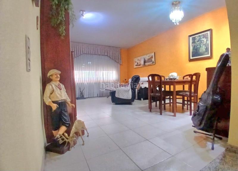 Foto f9a5556c-85d1-4fcb-af0e-109a3909c614. Casa adosada  por 366.000 € en Estació de França Mollet del Vallès