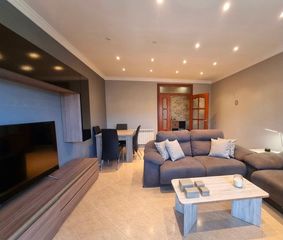 Flat in Carrer catalunya 29. Venta piso bigues i riells