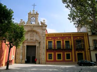 Maison à San Vicente. Casa en el barrio de san lorenzo, junto a la basílica del gran p