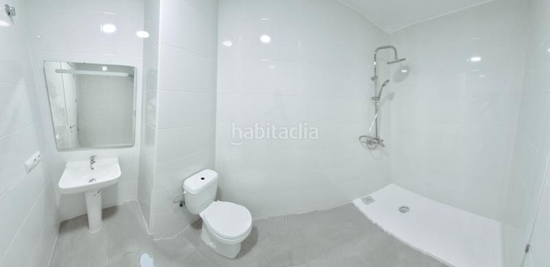 Foto 04f5b662-26b2-459d-94bf-1102b6d509d0. Flat with heating in Parque Atlántico- San Matías Sevilla