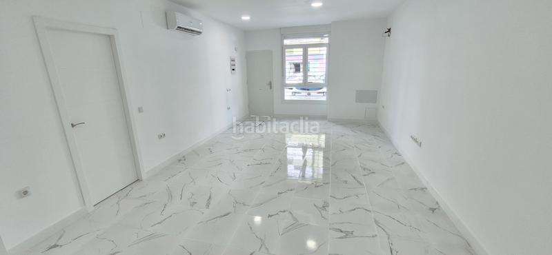 Foto 2b351d68-0d53-4d28-a3dc-3ce90c2a726e. Flat with heating in Parque Atlántico- San Matías Sevilla