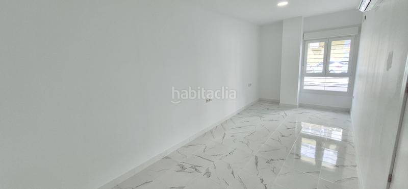 Foto 3f4ff8fb-0e2d-4b05-a832-a4be2886bd94. Flat with heating in Parque Atlántico- San Matías Sevilla