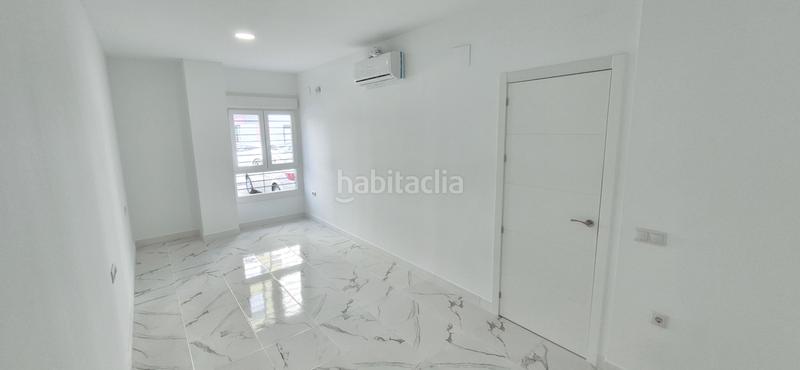 Foto d167e2c3-fd98-4aa9-b35d-bb2e9f139e4c. Flat with heating in Parque Atlántico- San Matías Sevilla