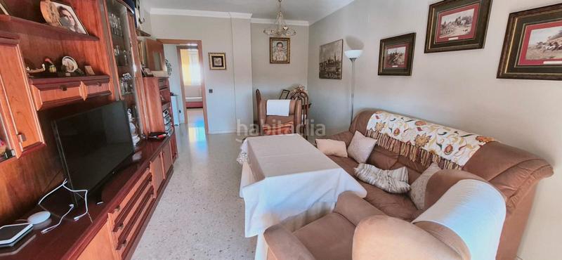 Foto 2417409a-2c33-4f73-8e7e-7b58d622e82d. Pis amb aparcament piscina a Pino Montano - Consolación Sevilla