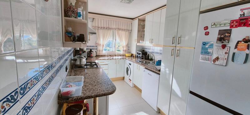 Foto 3fd91197-aecb-46fc-a664-b6d8113eee6d. Pis amb aparcament piscina a Pino Montano - Consolación Sevilla