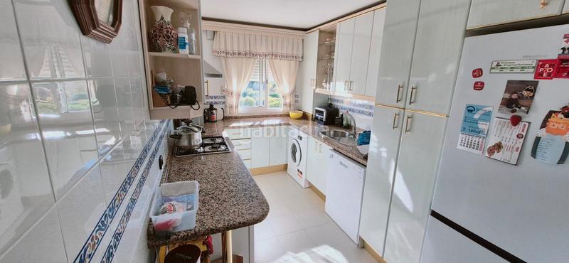 Foto 78062314-21c6-4cb4-99dc-91d3d531f57c. Pis amb aparcament piscina a Pino Montano - Consolación Sevilla