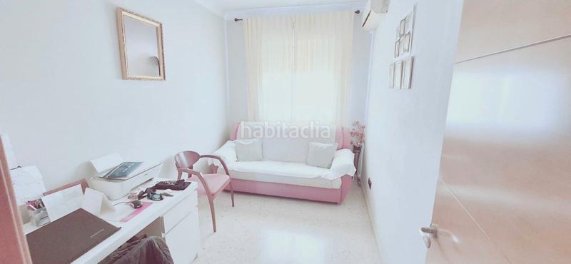 Foto cc9a2043-e67a-4c02-ae00-7c80c0cedc32. Pis amb aparcament piscina a Pino Montano - Consolación Sevilla