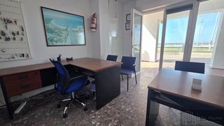 Locale commerciale in Valdelagrana