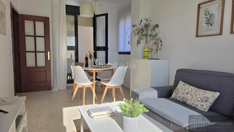 Foto 74133e41-3a2a-43cb-84be-4161a8df3718. Appartamento con parcheggio piscina in Parque Atlántico - Ronda este Jerez de la Frontera