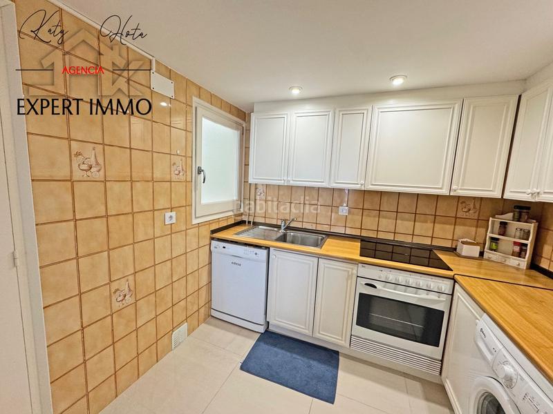 Foto 166096df-401e-4e9c-8465-1407f27d084a. Àtic amb calefacció a Centre Roses