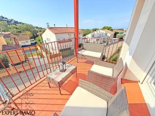 Apartament  Viena. Apartamento renovado  mas olivas, roses