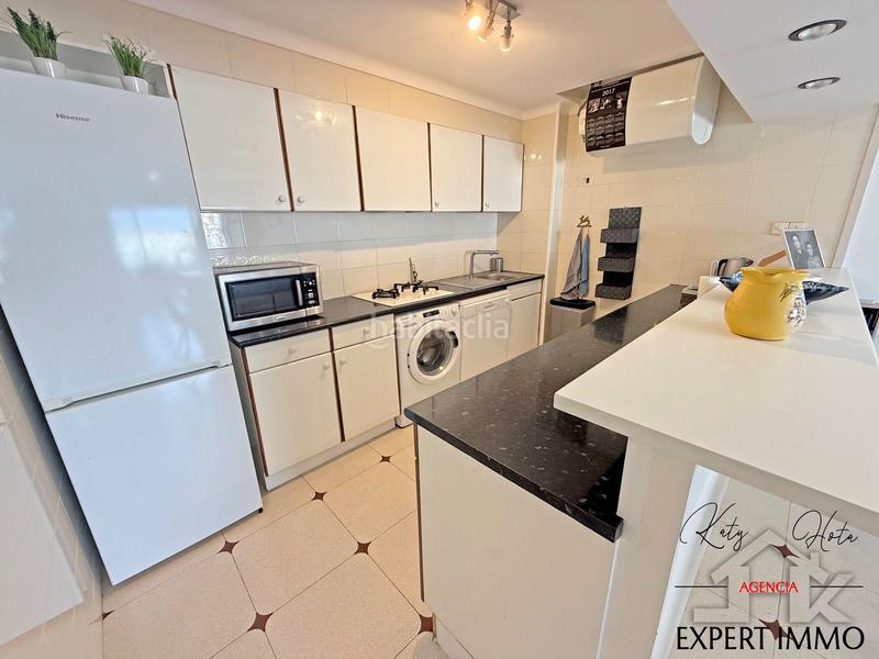 Foto b7bd0b35-19ba-40ea-b2bc-b0fce1a3530b. Piccolo appartamento con riscaldamento piscina in Empuriabrava