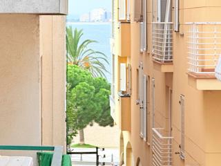 Appartement  De josep cervera i bret. Encantador apartamento reformado en el corazn de roses  cerca d