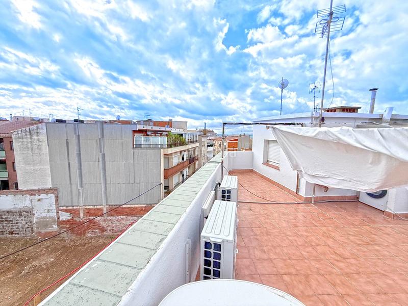 Foto 6887c924-0360-46e3-b9fd-08bd0a82dc73. Apartamento gran apartamento de 104 m pleno centro en Roses