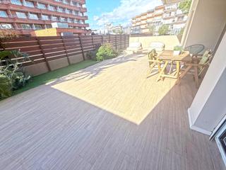 Apartamento  Roca grossa. Apartamento en planta baja de 57 m  zona de santa margarida rose