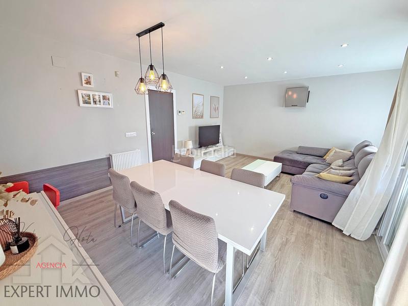 Foto b53ecbc6-f798-483b-84b8-10c07885cc59. Maison jumelée avec chauffage parking dans Palau-saverdera