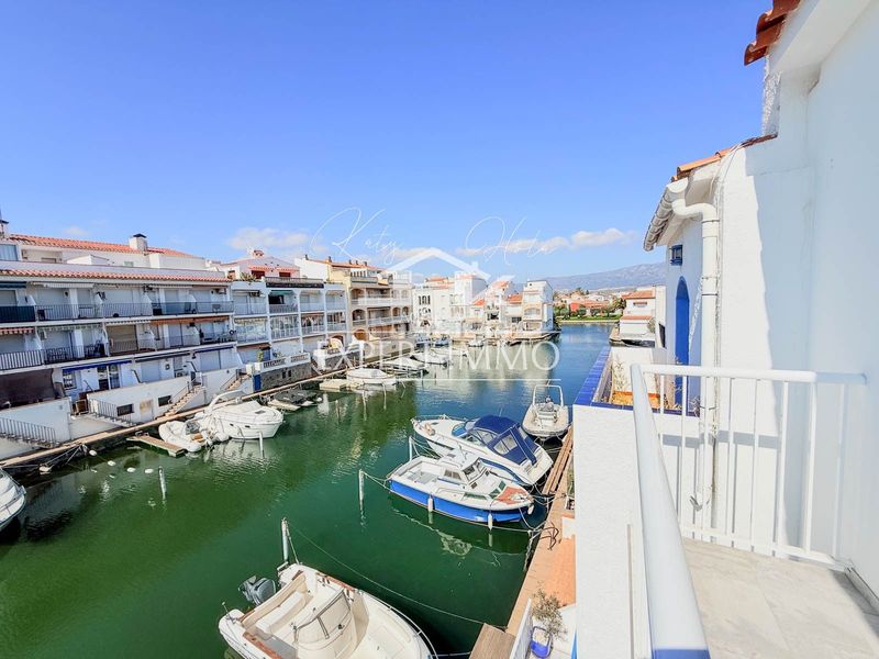 Foto 54bb8cf5-fb03-41c6-87b9-d15ad9a2c268. Casa adossada amb calefacció a Port Banyuls - Port Alegre - Port Empordà Empuriabrava