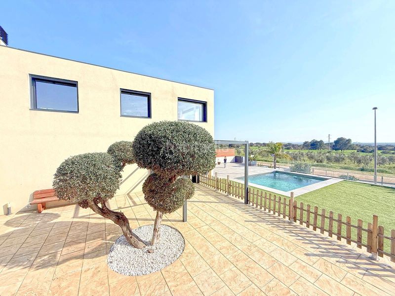 Foto 66583793-b789-451f-aea0-d84815c6d74a. Casa amb calefacció piscina a Palau-saverdera