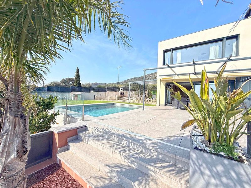 Foto f9b78564-671f-4d98-9913-bb1a5b4a72d9. Casa amb calefacció piscina a Palau-saverdera