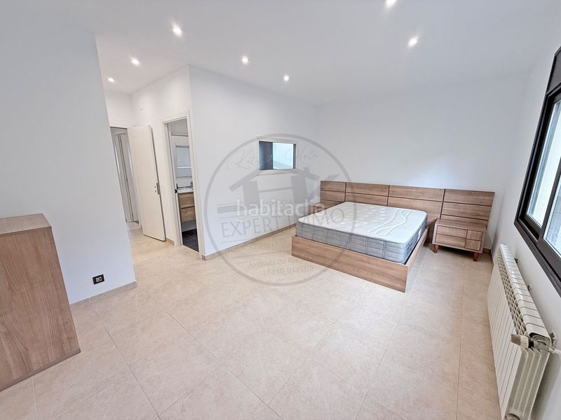 Foto 2d4e0b49-fce8-4940-b528-e7041c5191a3. Casa amb calefacció aparcament piscina a Nord Roses