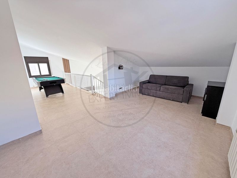 Foto 4e7a6f30-3d64-49c4-9629-7a173d7d6315. Casa amb calefacció aparcament piscina a Nord Roses