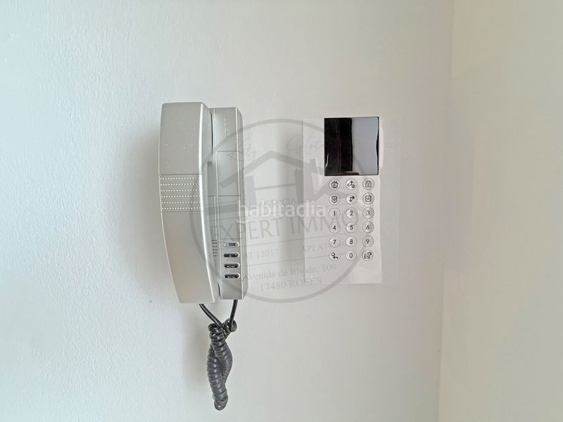 Foto 90963297-9c88-4edc-a052-eda1a5640d2d. Casa amb calefacció aparcament piscina a Nord Roses