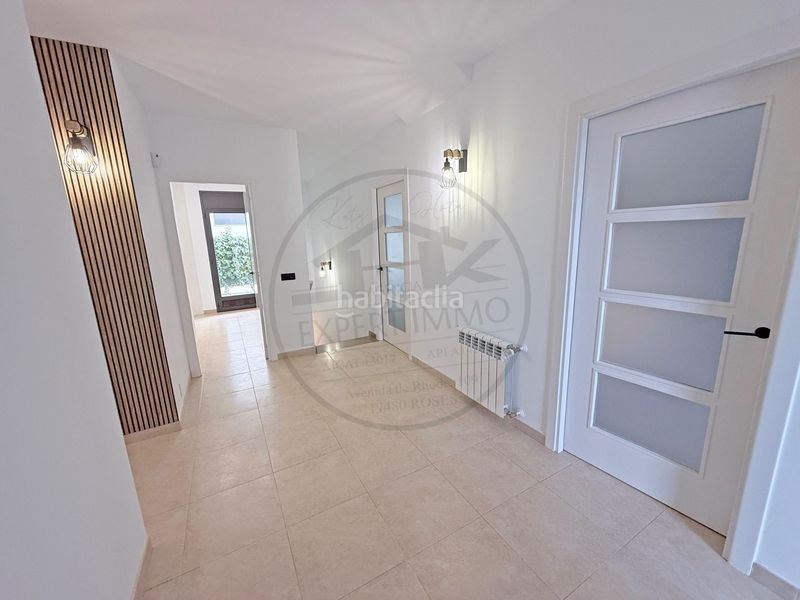 Foto ad6a414c-aa03-4b59-a7ea-6cd85edd6bf3. Casa amb calefacció aparcament piscina a Nord Roses