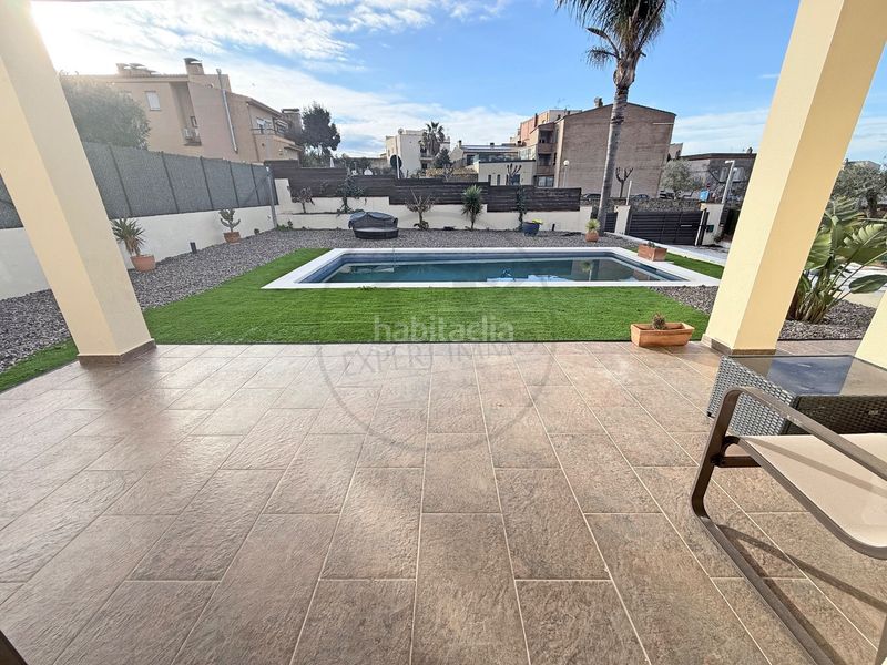 Foto ae3f750d-4cc2-49ba-b3b7-8ba1f96df28f. Casa amb calefacció aparcament piscina a Nord Roses