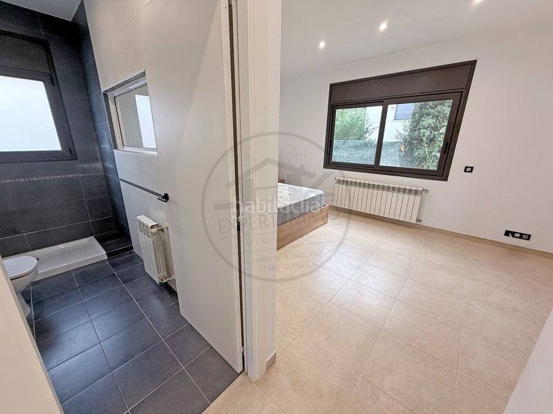 Foto b6256304-8584-4d1b-a17e-fe032b765014. Casa amb calefacció aparcament piscina a Nord Roses