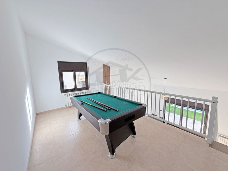 Foto ce0fc28d-91ec-40bb-adf0-80633baa157e. Casa amb calefacció aparcament piscina a Nord Roses