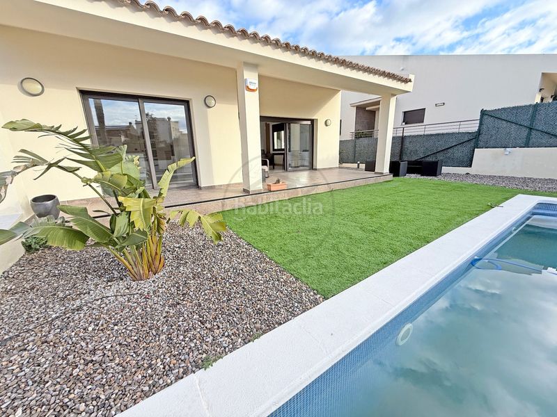 Foto d89f20e6-7f4e-4699-ab46-d582b2fdb7bc. Casa amb calefacció aparcament piscina a Nord Roses