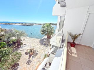 Apartament  Bocana. Apartamento con vistas al mar y a los canales en santa margarida